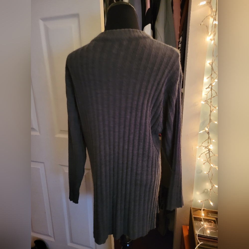 TOI Sweater - Picture 5 of 6